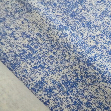 Plátno smetanové s modrým vzorem