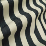 Atlas smetanový s pruhy