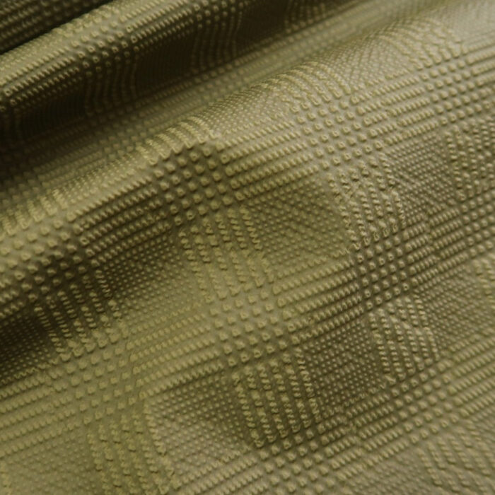 Šusťákovina khaki zelená s plastickým vzorem
