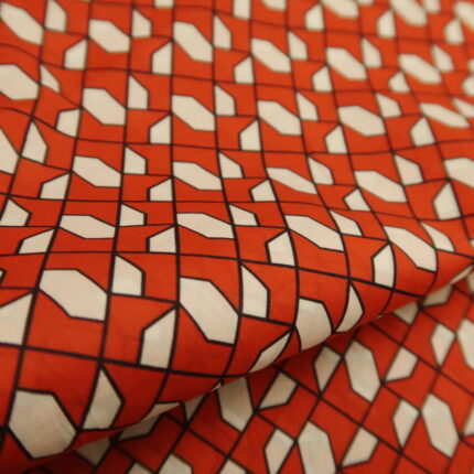 Popelín bílý s červeným geometrickým vzorem