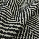 Kabátovka černo-bílá