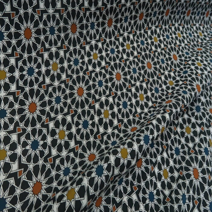 Marokén bílý s černou mozaikou
