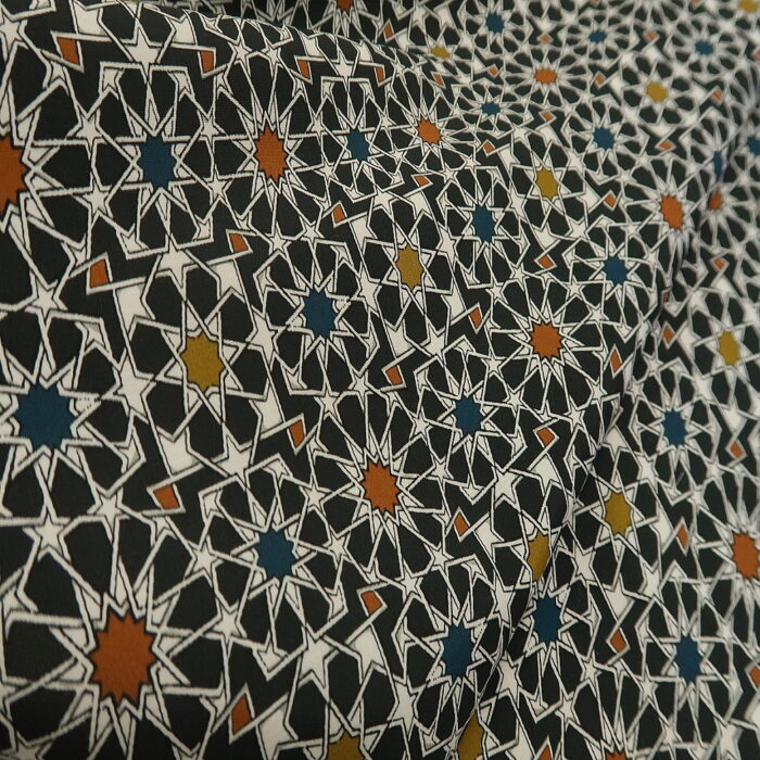 Marokén bílý s černou mozaikou
