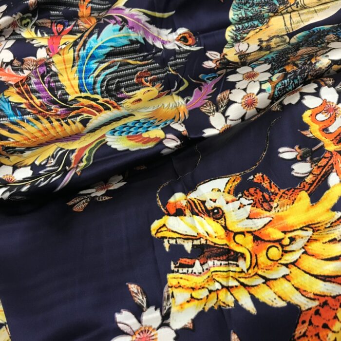 Satén modrý se vzorem čínského draka