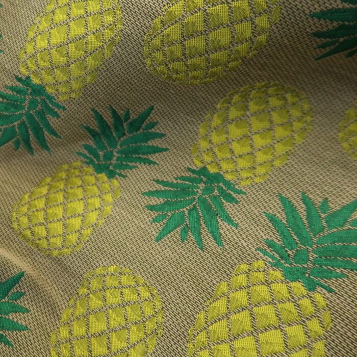 Žakár zelený se žlutými ananasy
