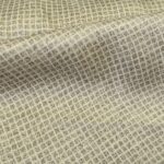 Satén smetanový s šedými kostkami