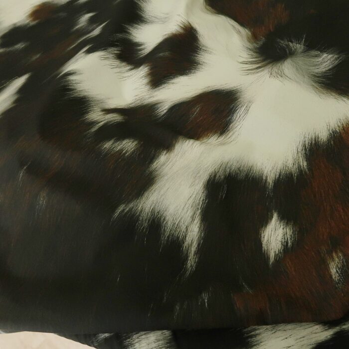 Plátno smetanové s hnědým vzorem srsti