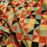 Atlas s barevnými trojúhelníky Vivienne Westwood
