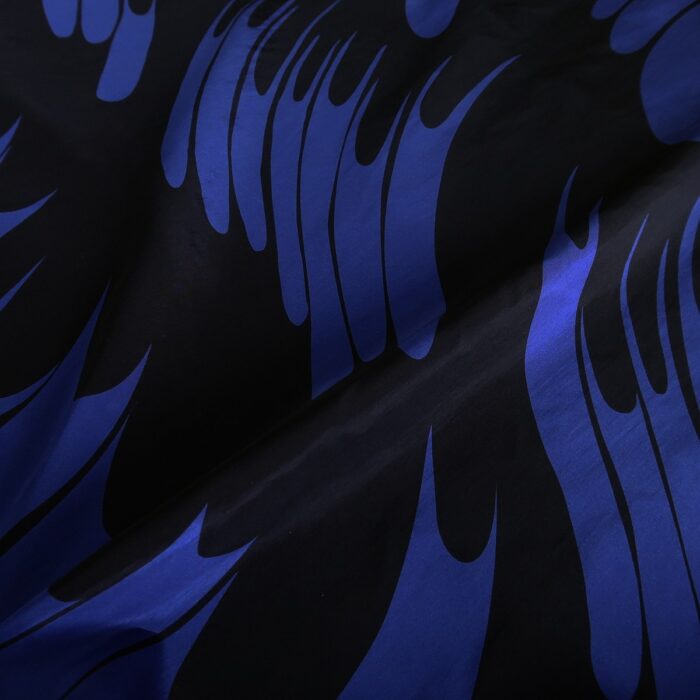 Šusťákovina černá s modrým vzorem