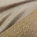 Kabátovka tmavě hořčicová s pudrovým vlasem