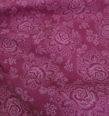 Plátno růžovofialové s květy od Vivienne Westwood