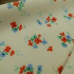 Manžestr smetanový s drobnými květy