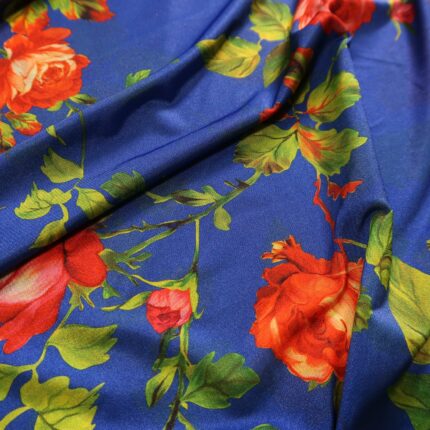 Plavkovina modrá s červenými růžemi Vivienne Westwood