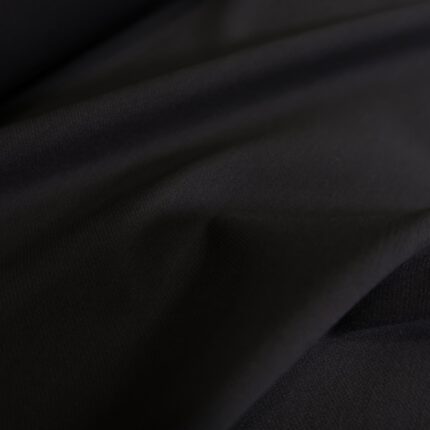 Kostýmovka černá z polyesteru a s elastanem
