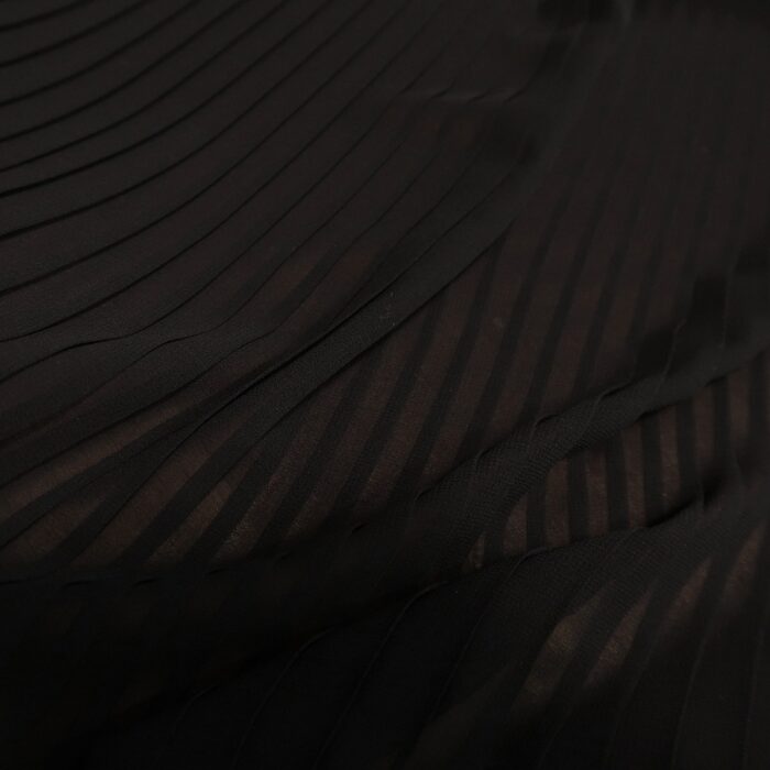 Šifon černý plisé
