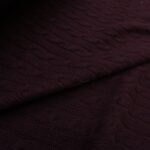 Pletenina lilkově fialová s vyplétaným osmičkovým vzorem
