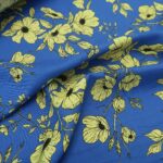 Plátno modré s žlutými květy viskózové
