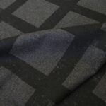 Sukno šedé s černou tištěnou kostkou