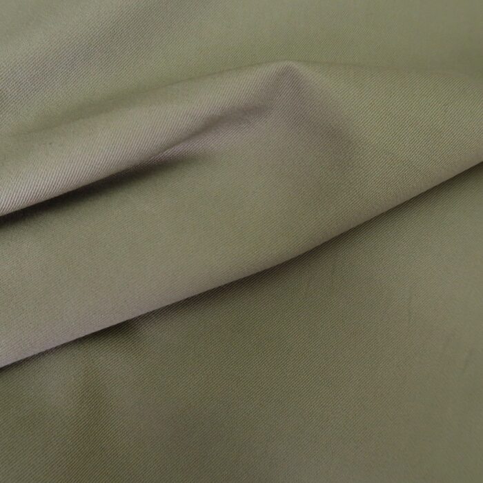 Gabardén olivově zelený