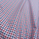 Popelín bílý s tmavě růžovou a modrou kostkou
