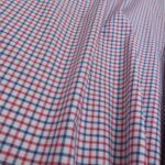 Popelín bílý s tmavě růžovou a modrou kostkou