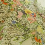 Mušelín bílý s květinovým vzorem