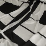 Satén bílý s černými čtverci Ralph Laurent