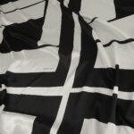 Satén bílý s černými čtverci Ralph Laurent