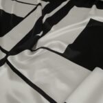 Satén bílý s černými čtverci Ralph Laurent