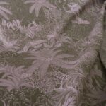 Batist šedohnědý s růžovým vzorem krokodýlů v trávě