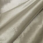 Satén stříbrný s krčeným efektem