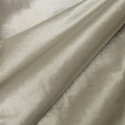 Satén stříbrný s krčeným efektem