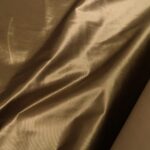 Satén hnědo-zlatý s krčeným efektem
