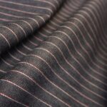 Denim modrý s bílo-červenými tenkými proužky