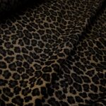 Žakár hnědý s černým žinylkovým vzorem á la jaguáří srst