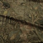 Samet béžový s antickým vzorem