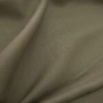 Gabardén šedý s vetkanou rybí kostí