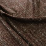 Kostýmovka vínovo-béžová s šedým rastrem