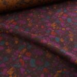 Žakárová kabátovka hnědá s fialovými a petrolejovými skvrnami