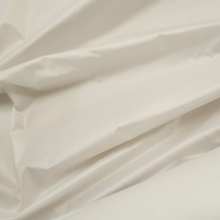 Šusťákovina bílá s perlovým leskem