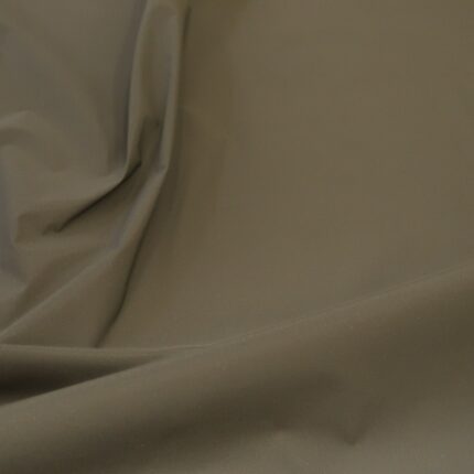 Šusťákovina s reflexním stříbrným nástřikem