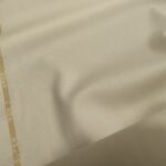 Vlněný serž smetanový