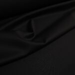 Vlněný serž černý