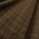 Kostýmovka hnědá s kostkou