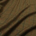 Kostýmovka hnědá s barevným rastrem