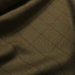 Kostýmovka zelená s vínovým rastrem ze lne a hedvábí