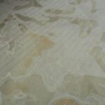 Voál bílý s lurexovými proužky