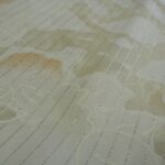 Voál bílý s lurexovými proužky