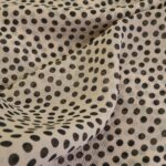 Šifon růžový s černými puntíky