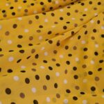 Šifon žlutý s černými a bílými puntíky